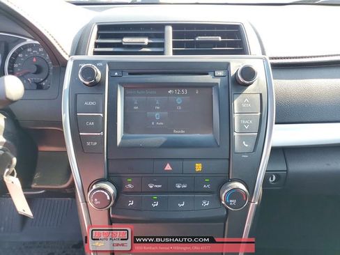 Used 2016 Toyota Camry SE image 27