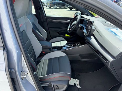 New 2026 Volkswagen GTI SE FWD image 19