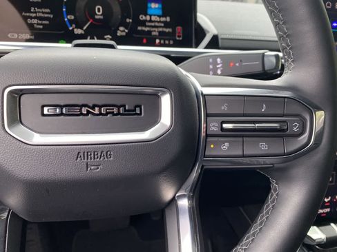 Used 2025 GMC Sierra EV Denali AWD/4WD image 21