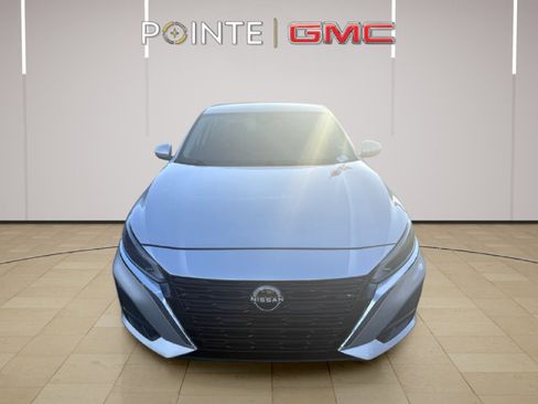 Used 2023 Nissan Altima 2.5 SV image 10