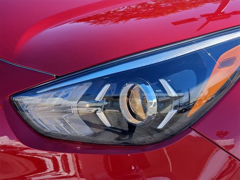 Used 2022 Kia Niro EX Premium image 37