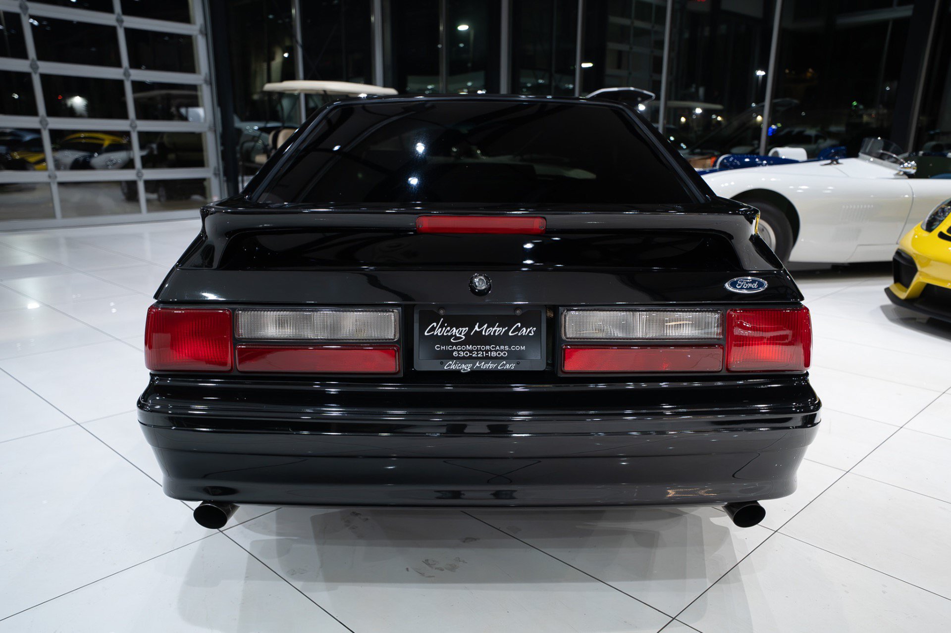 Used 1990 Ford Mustang GT RWD image 3