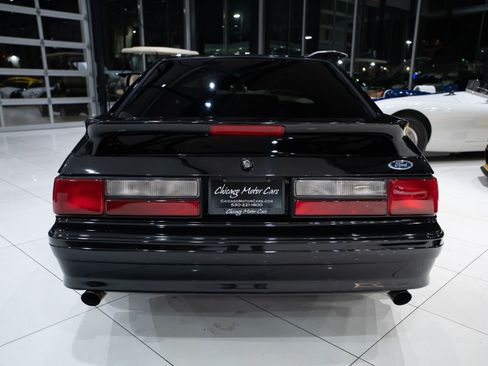 Used 1990 Ford Mustang GT RWD image 3