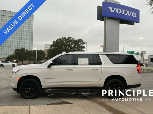 Used 2021 Chevrolet Suburban LT w/ Rear Media and Nav Package AWD/4WD image 6