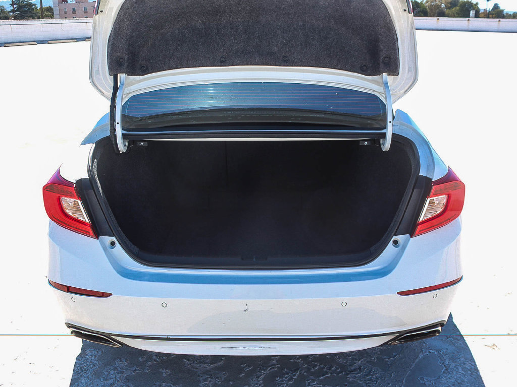 Used 2020 Honda Accord Touring image 26