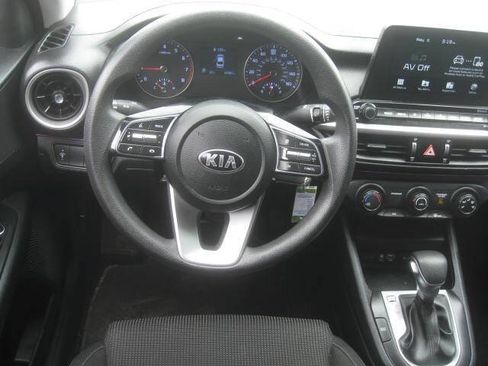 Used 2020 Kia Forte LXS FWD image 10