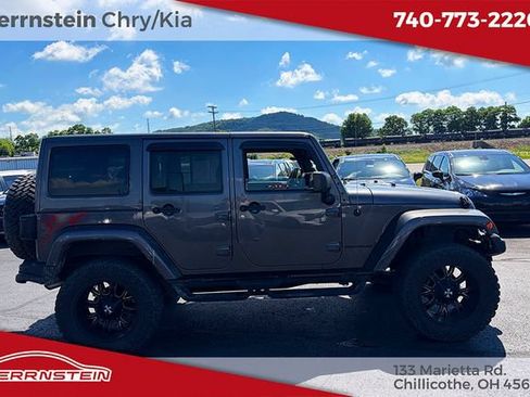 Used 2016 Jeep Wrangler Unlimited Sahara AWD/4WD image 20