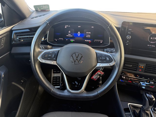 Used 2025 Volkswagen Jetta Sport FWD image 14