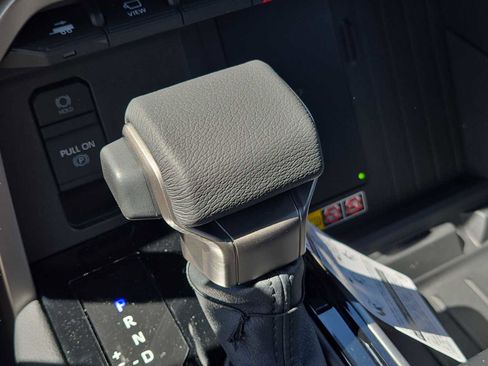 New 2026 Toyota Tundra Limited AWD/4WD image 6