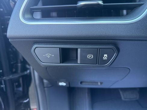 New 2025 Kia K4 LXS image 22