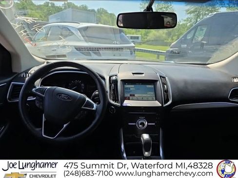 Used 2018 Ford Edge Titanium w/ Technology Package AWD/4WD image 7