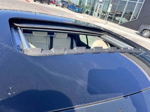 Used 2025 Mercedes-Benz C 300 Sedan image 8