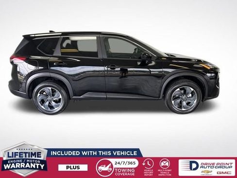 Used 2024 Nissan Rogue SV AWD/4WD image 2