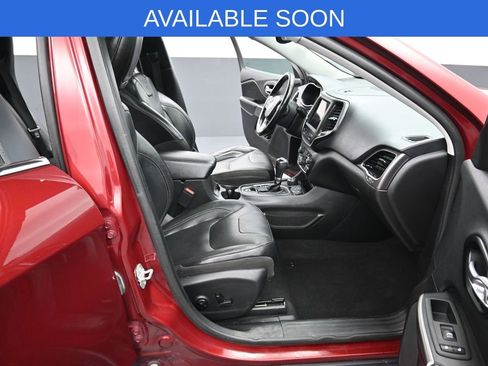 Used 2021 Jeep Cherokee Latitude Lux w/ Sun & Sound Group image 35