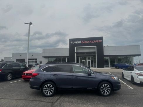 Used 2017 Subaru Outback 3.6R Limited AWD/4WD image 15