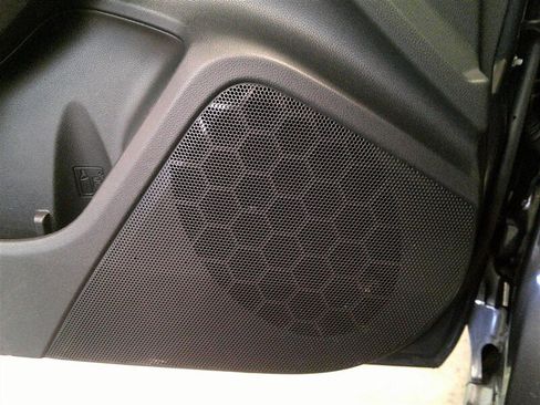 Used 2017 Subaru Impreza 2.0i Premium image 31