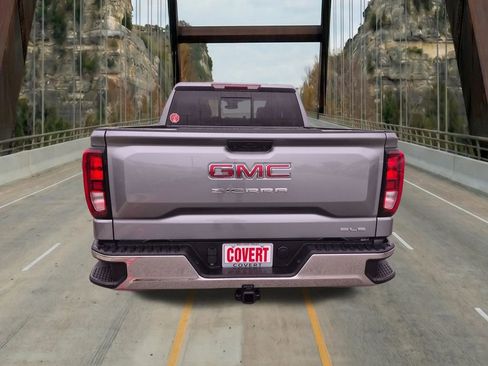 New 2026 GMC Sierra 1500 SLE w/ Preferred Package RWD image 9