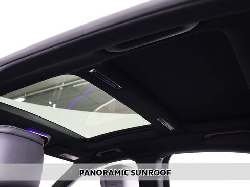 Used 2022 Mercedes-Benz S 500 4MATIC w/ AMG Line Package image 4