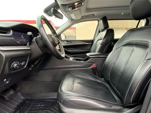 Used 2021 Jeep Grand Cherokee L Limited image 10