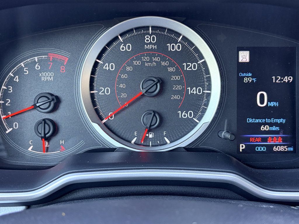 Used 2022 Toyota Corolla SE FWD image 15
