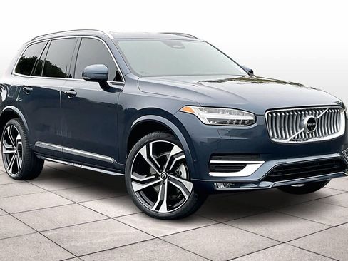 Used 2024 Volvo XC90 B6 Ultimate w/ Protection Package Premier image 2