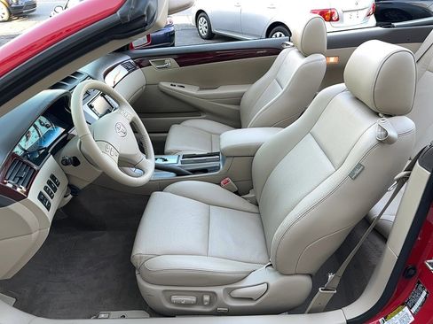 Used 2005 Toyota Solara SLE image 6