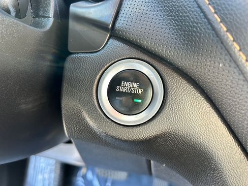 Used 2019 Chevrolet Equinox Premier image 17