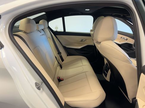 Used 2026 BMW 330i Sedan w/ Convenience Package image 30