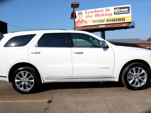 Used 2019 Dodge Durango Citadel w/ Technology Group image 8