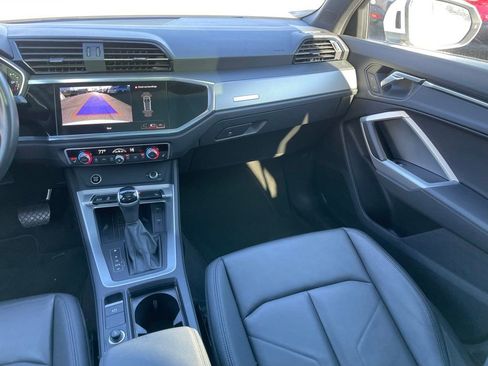 Used 2024 Audi Q3 2.0T Premium image 9
