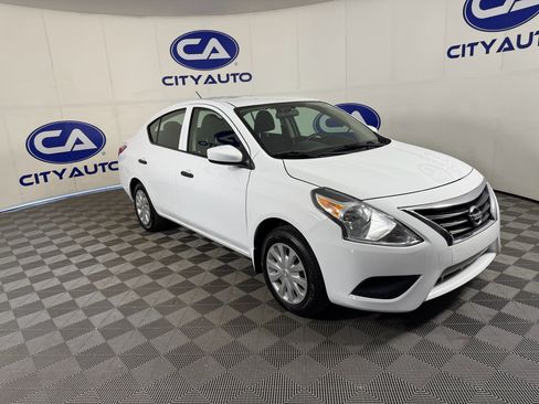 Used 2019 Nissan Versa S image 1