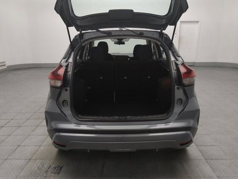 Used 2021 Nissan Kicks SV FWD image 29