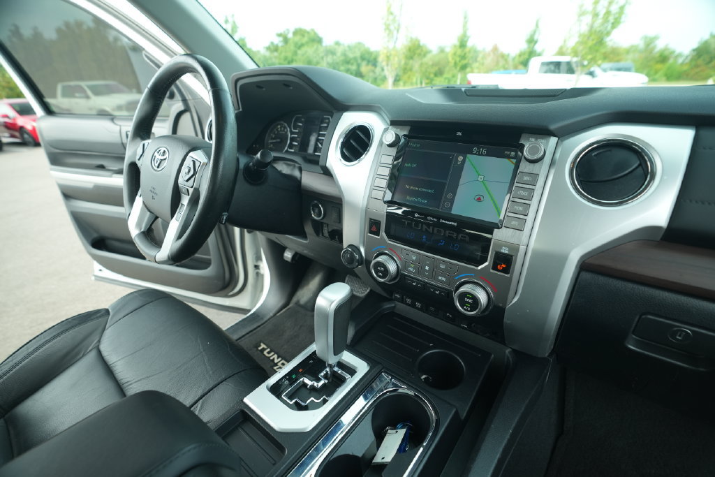 Used 2021 Toyota Tundra Limited w/ Limited Premium Package AWD/4WD image 38