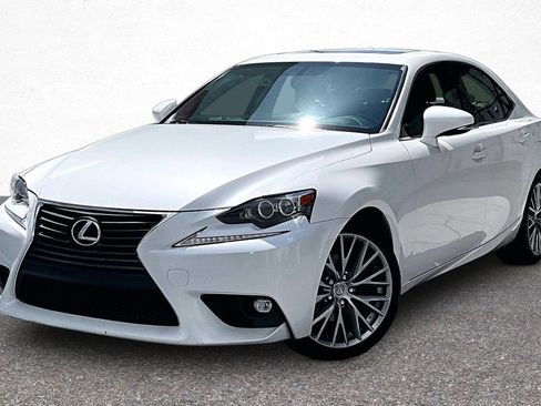 Used 2015 Lexus IS 250 AWD w/ Navigation System Package image 4
