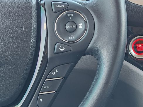 Used 2017 Honda Pilot Touring image 29