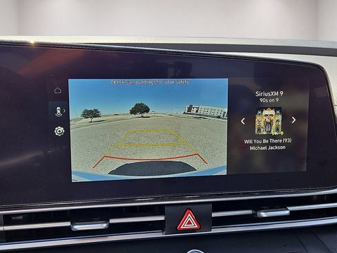 Used 2025 Hyundai Elantra Limited FWD image 27