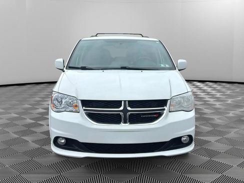 Used 2017 Dodge Grand Caravan SXT FWD image 7
