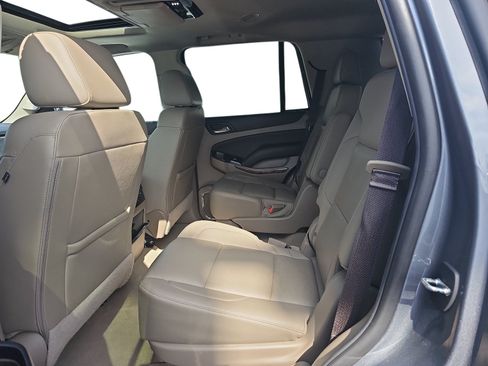Used 2019 Chevrolet Tahoe Premier AWD/4WD image 11