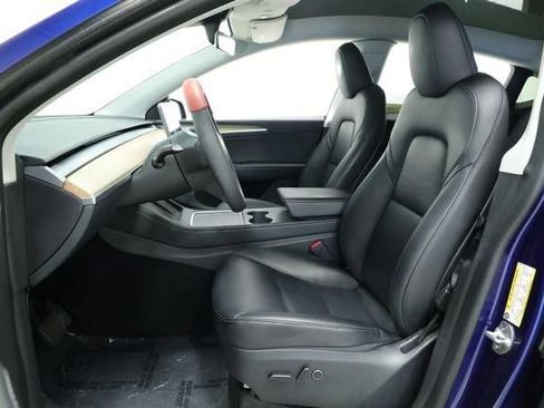 Used 2023 Tesla Model Y Long Range AWD/4WD image 25