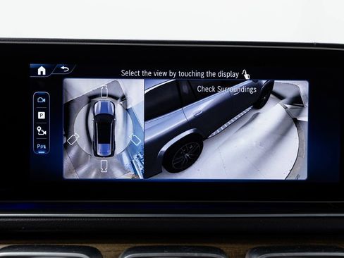 Used 2025 Mercedes-Benz GLS 580 4MATIC image 24