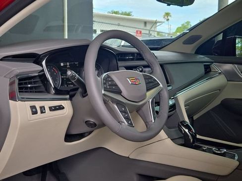 Used 2025 Cadillac XT5 Premium Luxury w/ Technology Package FWD image 10