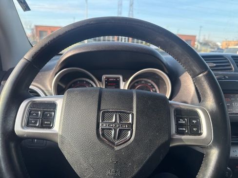 Used 2016 Dodge Journey SE w/ Flexible Seating Group image 9