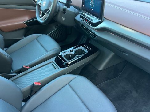 Used 2022 Volkswagen ID.4 Pro S image 16