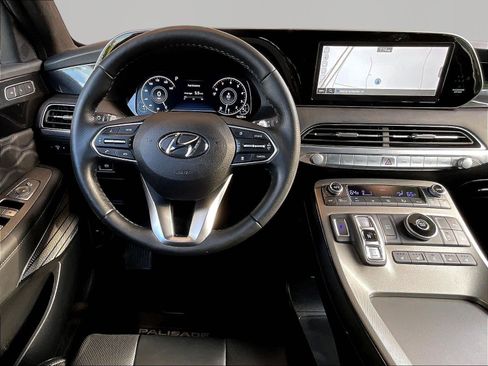 Used 2022 Hyundai Palisade Calligraphy w/ Winter Package FWD image 8
