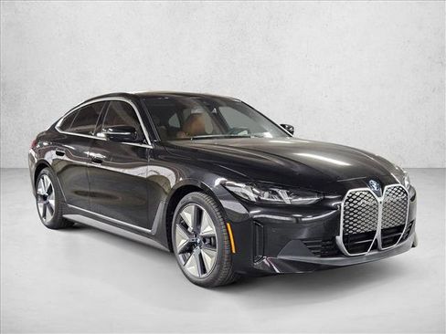 Used 2025 BMW i4 eDrive40 w/ Parking Assistance Package RWD image 6