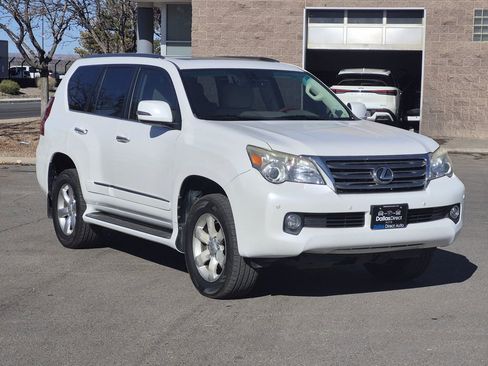 Used 2013 Lexus GX 460 Base image 2