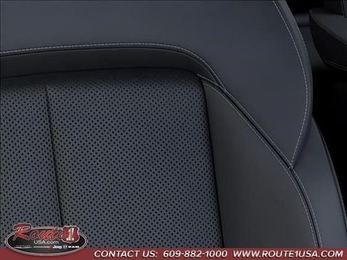 New 2026 Jeep Grand Cherokee L Limited AWD/4WD image 21