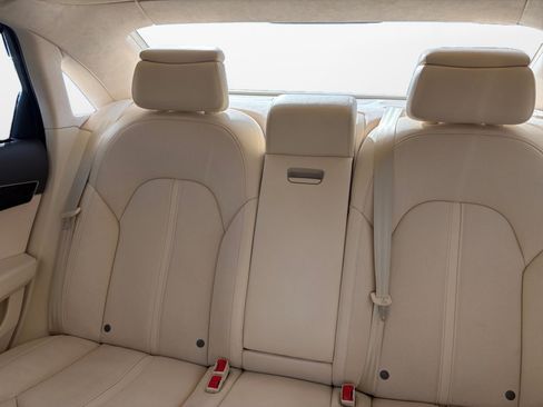 Used 2013 Audi A8 L 4.0T w/ Driver Assistance Pkg image 12