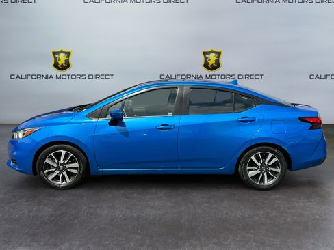 Used 2021 Nissan Versa SV FWD image 2