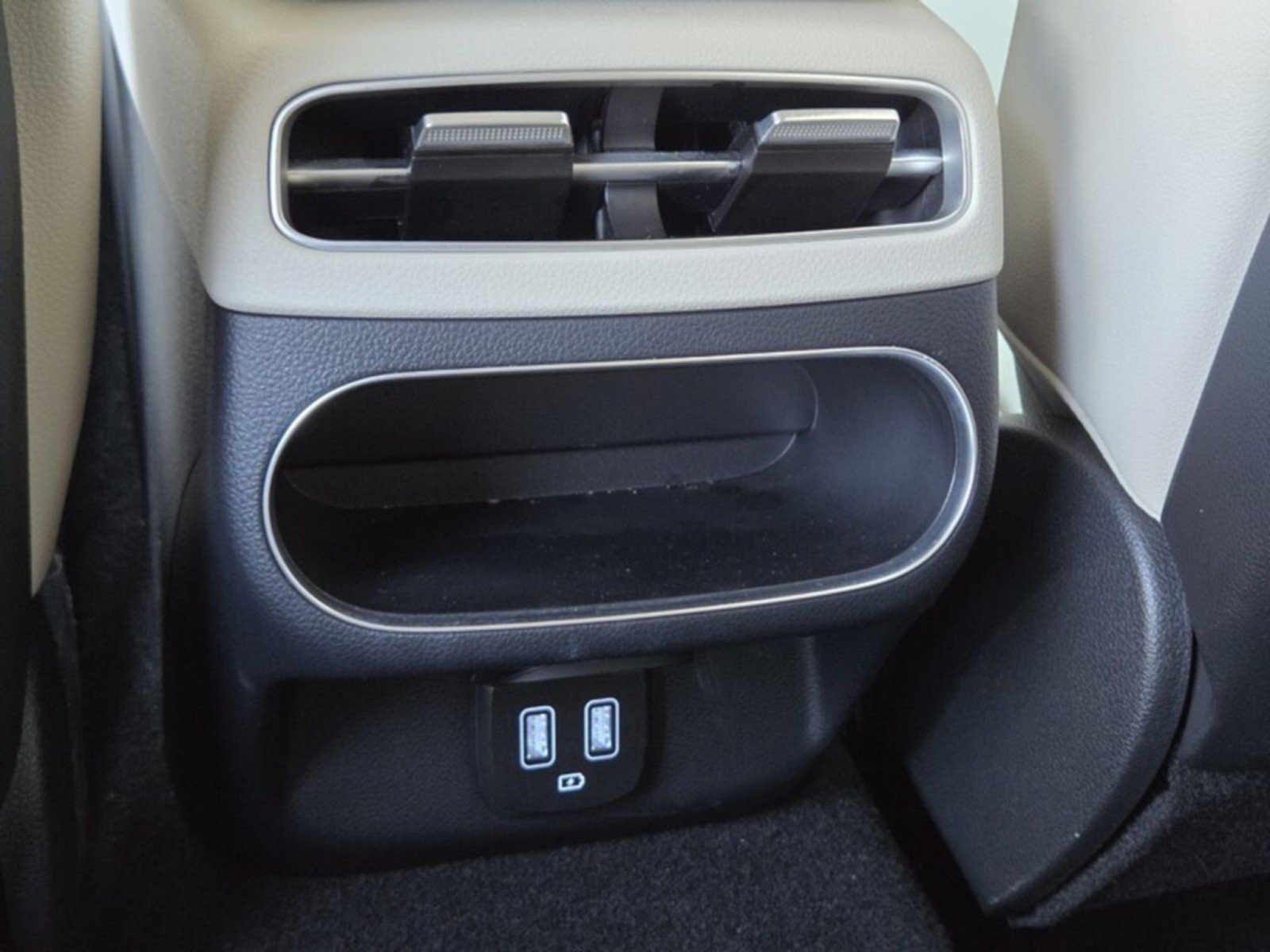 Used 2024 Genesis GV70 2.5T AWD/4WD image 15